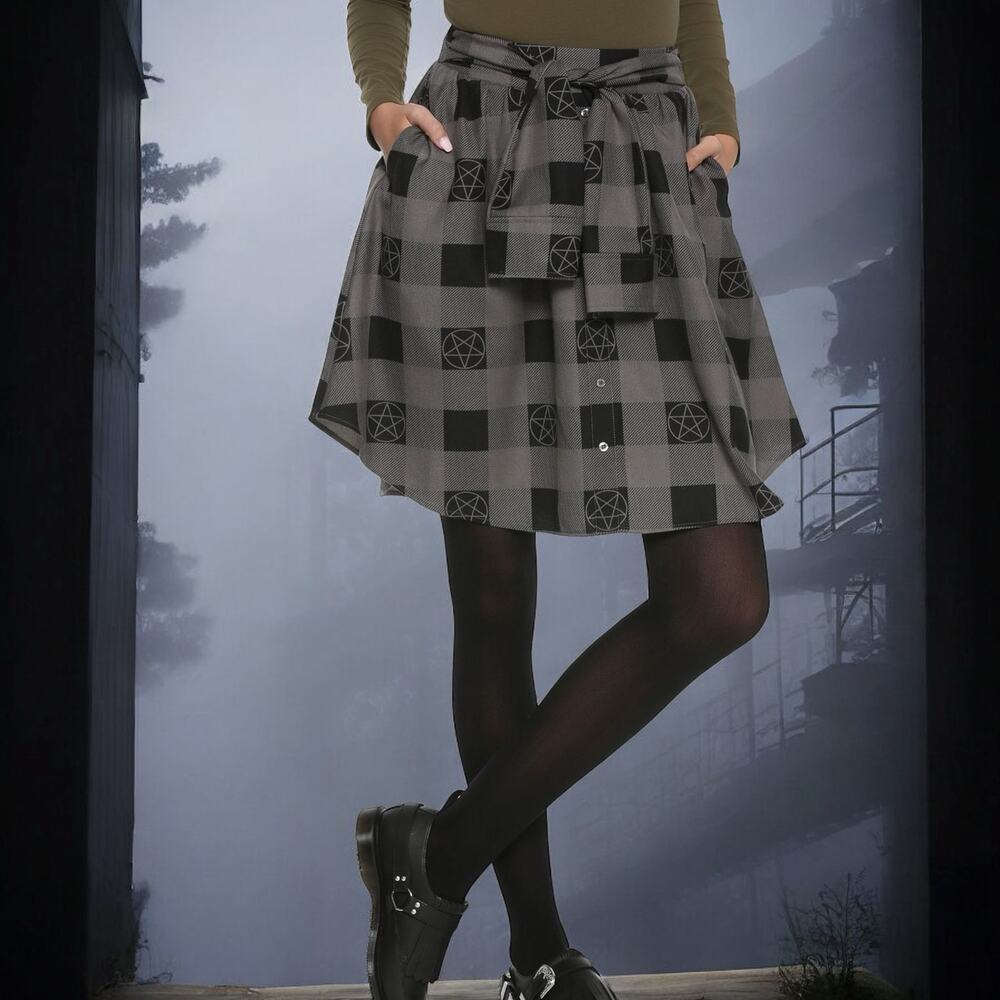 Hot Topic Pentagram Plaid Skirt Goth Halloween Supernatural Jr Size XL (Size 10)